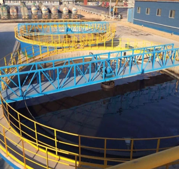 Full Bridge Peripheral Drive Sludge Scraper