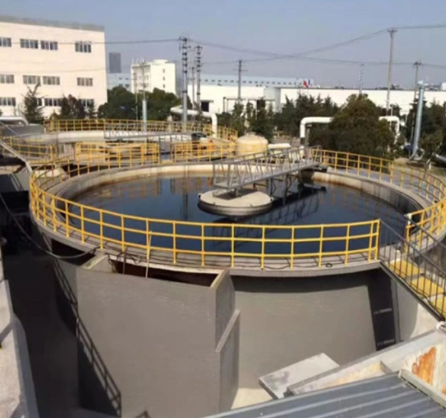 Half Bridge Peripheral Drive Sludge Scraper